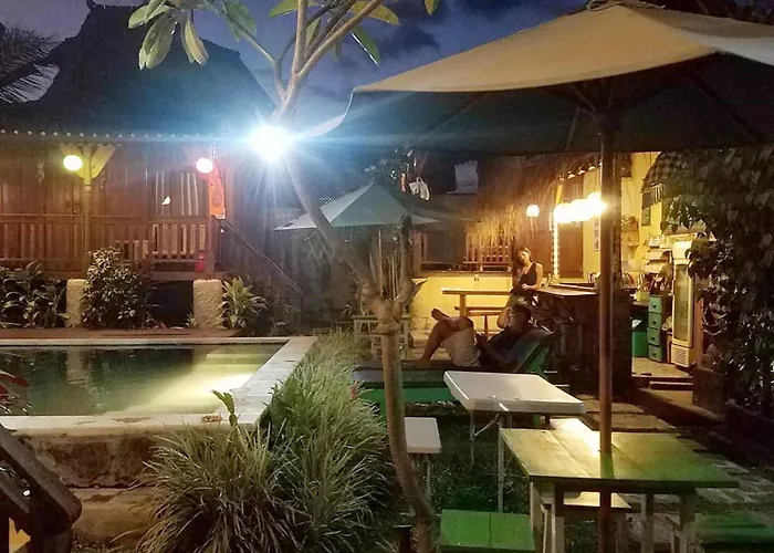 Green Paddy Hostel & Villa